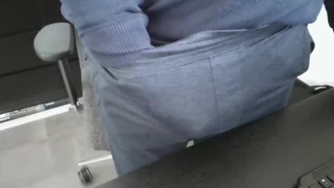 Snapshot of samsoncando1 chatting on 03/10/25, 10:37 samsoncando1 online show from 03/10/25, 10:37