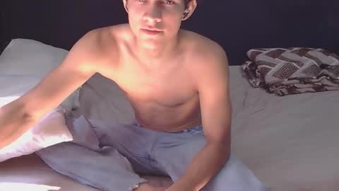 samuel_hills_ii online show from 10/02/25, 03:08