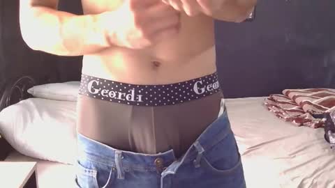 samuel_hills_ii online show from 10/05/25, 07:23