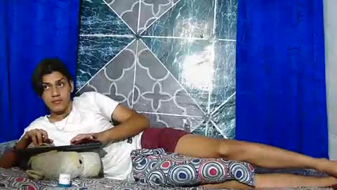 Samuel Sincee online show from 11/27/25, 06:04