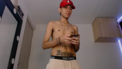 Snapshot of samuel_suarez chatting on 12/09/24, 10:22 online show from 12/09/24, 10:22