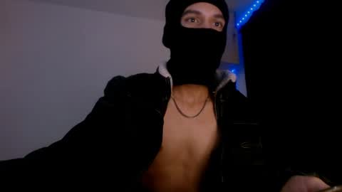 Snapshot of samuel_suarez chatting on 01/09/25, 05:02 online show from 01/09/25, 05:02