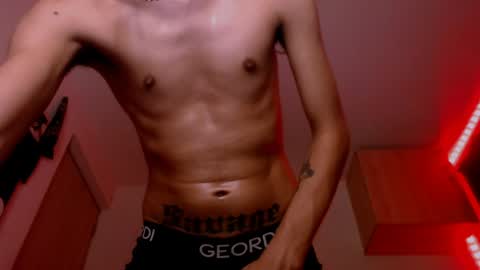 Snapshot of samuel_suarez chatting on 01/14/25, 09:35 online show from 01/14/25, 09:35