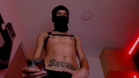 Snapshot of samuel_suarez chatting on 01/21/25, 01:08 online show from 01/21/25, 01:08