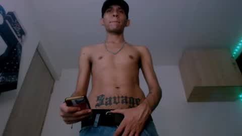 Snapshot of samuel_suarez chatting on 01/22/25, 10:29 online show from 01/22/25, 10:29