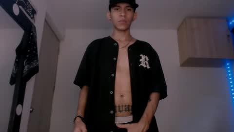 Snapshot of samuel_suarez chatting on 01/26/25, 12:16 online show from 01/26/25, 12:16