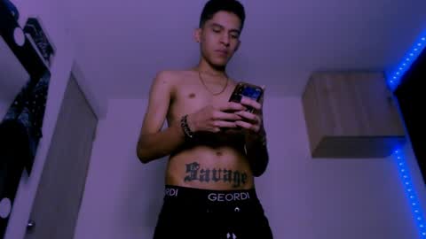 Snapshot of samuel_suarez chatting on 02/26/25, 12:38 online show from 02/26/25, 12:38