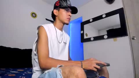   online show from 03/22/26, 04:38