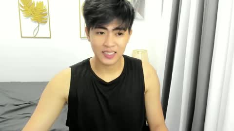 Snapshot of samuelangelo chatting on 02/28/25, 09:36 Sam online show from 02/28/25, 09:36