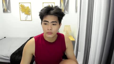 Snapshot of samuelangelo chatting on 03/12/25, 11:31 Sam online show from 03/12/25, 11:31