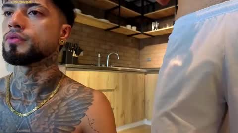 Snapshot of samuelboytattoo chatting on 10/17/25, 01:53 samuel online show from 10/17/25, 01:53