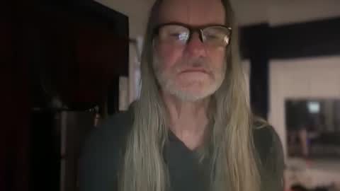 Samuel or Samantha online show from 12/04/25, 11:13