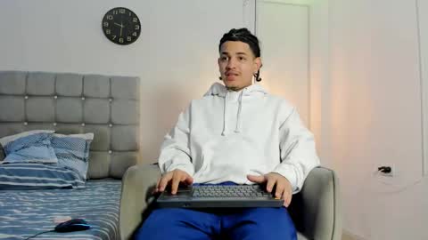 Snapshot of samxx_muscle chatting on 01/07/26, 02:30 samxx_muscle online show from 01/07/26, 02:30