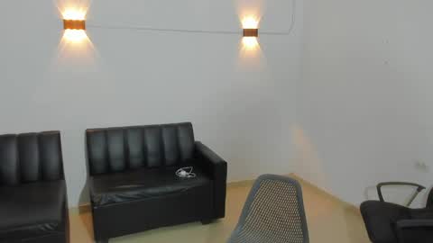 Snapshot of samxx_muscle chatting on 05/14/26, 01:29 samxx_muscle online show from 05/14/26, 01:29