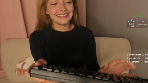 Samantha online show from 12/31/24, 12:43