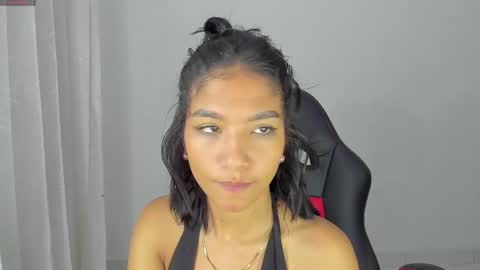 Snapshot of samy_jonnes_ chatting on 02/10/25, 01:03 Hello I am absent due to a family calamity I will return soon-hola estoy ausente por un problema familiar volvere pronto. online show from 02/10/25, 01:03