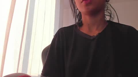 Snapshot of samy_jonnes_ chatting on 02/28/25, 11:01 Hello I am absent due to a family calamity I will return soon-hola estoy ausente por un problema familiar volvere pronto. online show from 02/28/25, 11:01