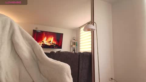 Hello I am absent due to a family calamity I will return soon-hola estoy ausente por un problema familiar volvere pronto. online show from 02/07/26, 10:13