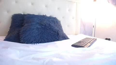 S A M A N T H A  online show from 11/20/25, 02:39