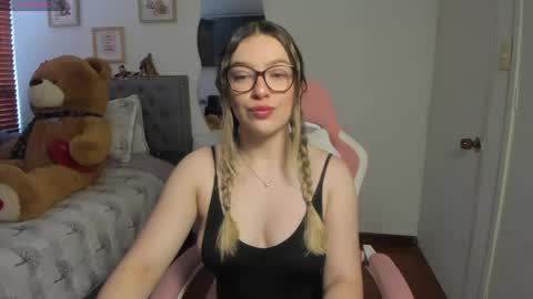 Samanta online show from 04/14/26, 01:39