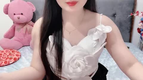 sanami_sian_ online show from 05/13/26, 01:52