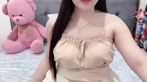 sanami_sian_ online show from 06/04/26, 02:39