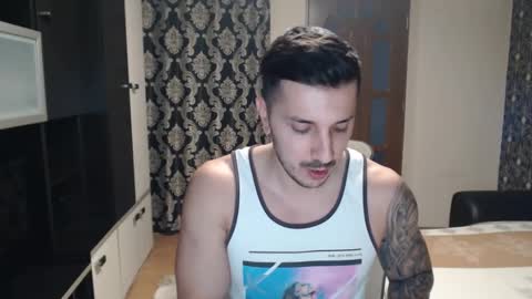 Sanchez Erik online show from 02/09/25, 03:45