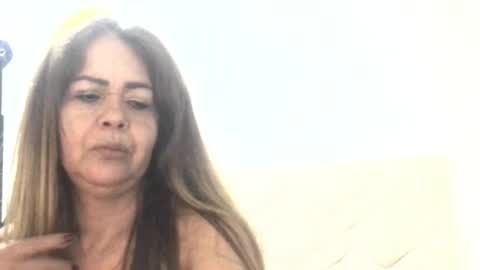Snapshot of sanddi_milff chatting on 05/11/26, 12:38 Sanddi online show from 05/11/26, 12:38