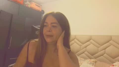 Snapshot of sanddi_milff chatting on 07/03/26, 01:56 Sanddi online show from 07/03/26, 01:56