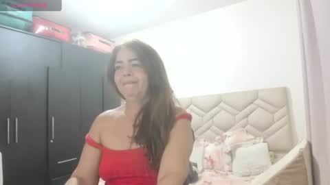 Snapshot of sanddi_milff chatting on 07/21/26, 12:02 Sanddi online show from 07/21/26, 12:02