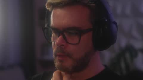 Sanders online show from 02/08/26, 03:32