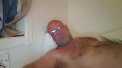 Snapshot of sandnesrune523 chatting on 11/13/25, 06:12 sandnesrune523 online show from 11/13/25, 06:12