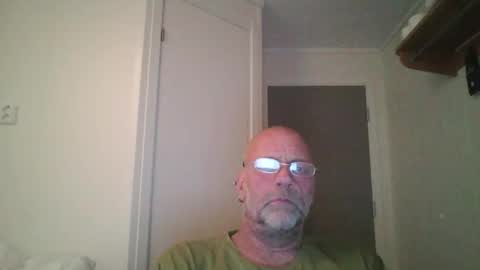 Snapshot of sandnesrune523 chatting on 11/20/25, 06:40 sandnesrune523 online show from 11/20/25, 06:40