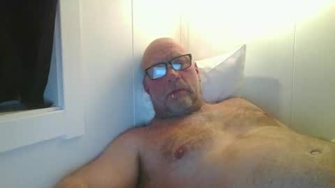 Snapshot of sandnesrune523 chatting on 03/14/26, 04:18 sandnesrune523 online show from 03/14/26, 04:18