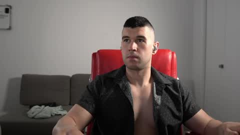 Snapshot of sandow_ chatting on 06/04/26, 08:15 Sandow online show from 06/04/26, 08:15