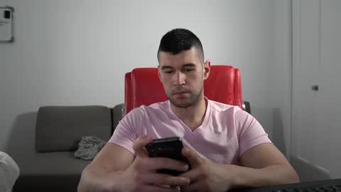 Snapshot of sandow_ chatting on 06/07/26, 11:08 Sandow online show from 06/07/26, 11:08