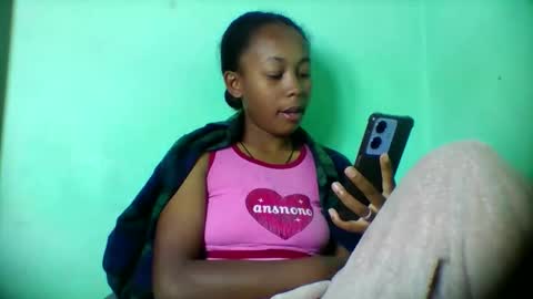 sandra1253099 online show from 03/10/26, 06:51