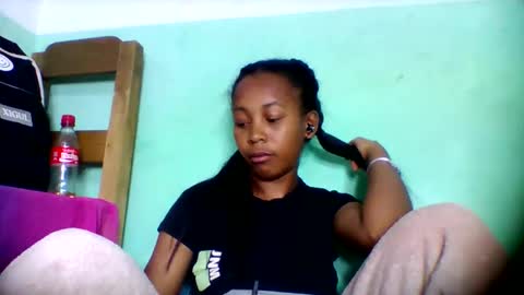 sandra1253099 online show from 06/01/26, 06:20