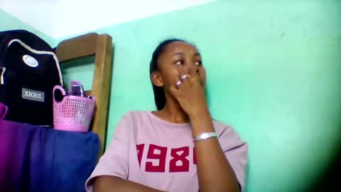 sandra1253099 online show from 07/07/26, 06:05