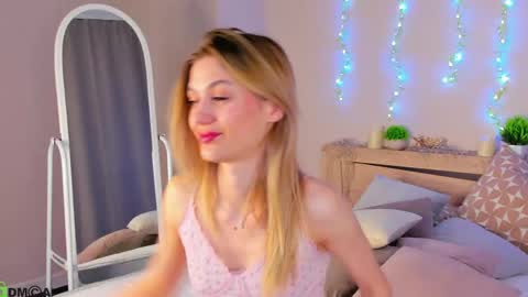 sandraa_anderson online show from 04/21/26, 12:12