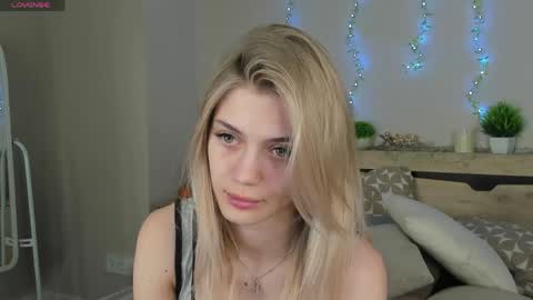 Snapshot of sandraa_anderson chatting on 05/10/26, 11:10 sandraa_anderson online show from 05/10/26, 11:10