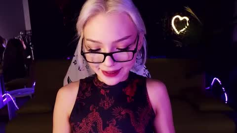 Sandy  online show from 02/23/25, 01:13