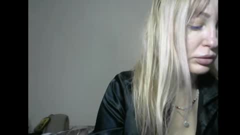 Sandra online show from 01/12/25, 02:09