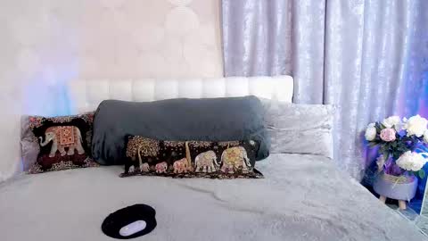 Sandra online show from 09/09/25, 09:20