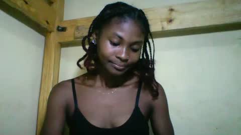 Snapshot of sandricaaa chatting on 04/24/26, 03:31 sandricaaa online show from 04/24/26, 03:31