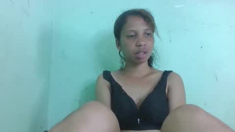 sandrinah788632 online show from 04/17/26, 04:37