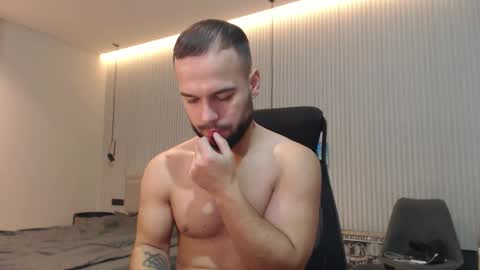 DeAlex online show from 11/17/25, 09:37