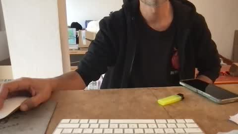 lucas online show from 10/13/25, 10:04