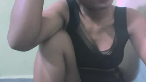 sandy735579 online show from 03/05/26, 07:37