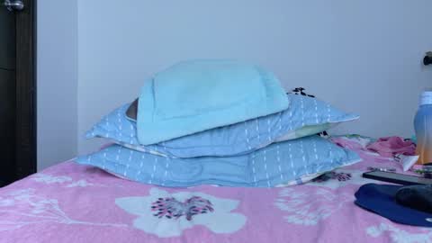 sandy online show from 11/12/25, 07:57